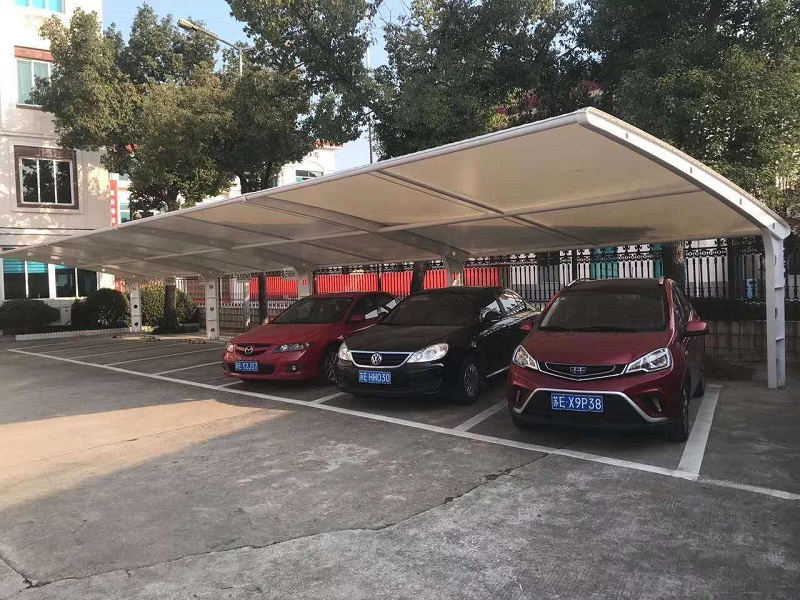 汽車膜結構車棚